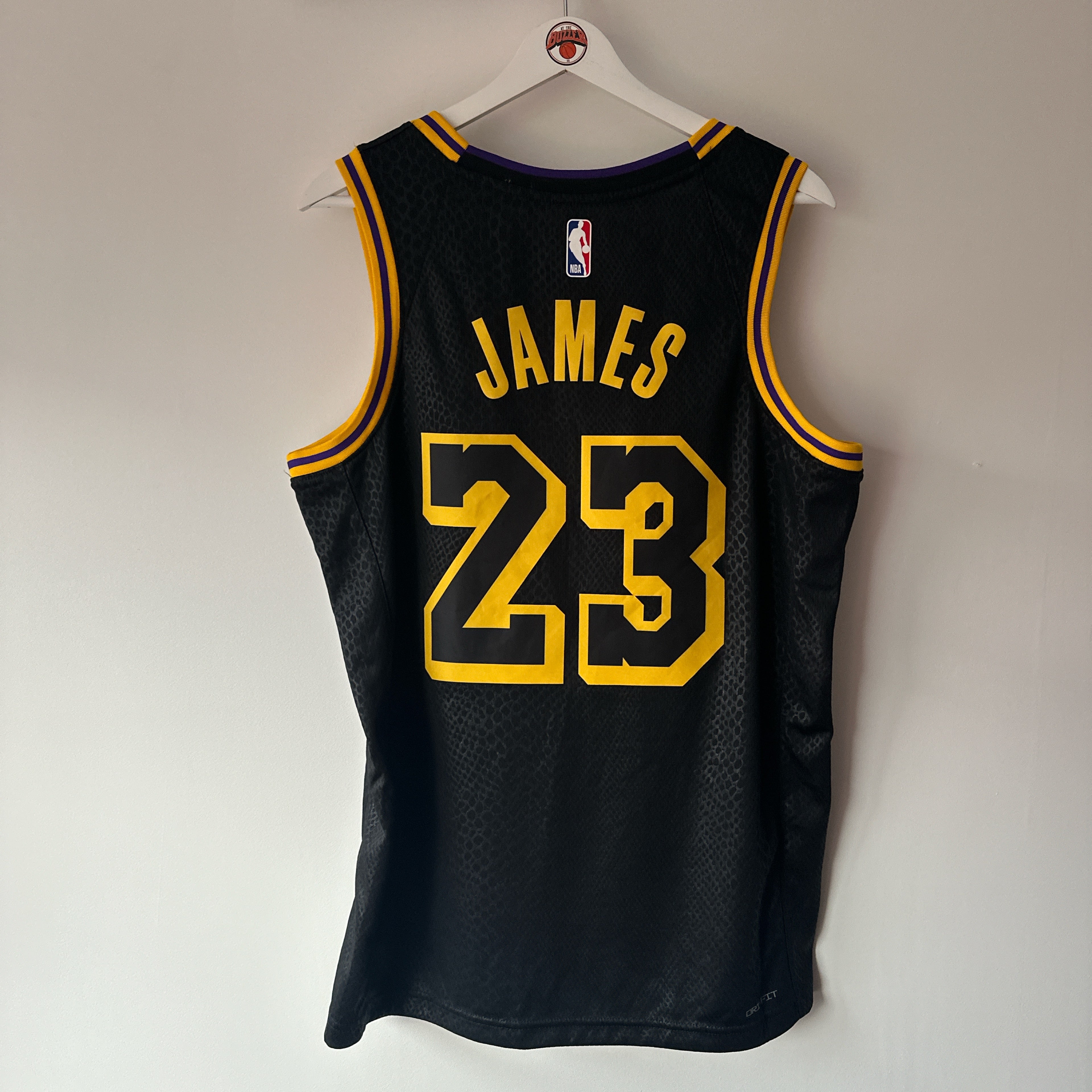 Los Angeles Lakers Lebron James Nike jersey - Medium