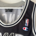 Cargar imagen en el visor de la galería, San Antonio Spurs Tim Duncan Champion jersey - XL
