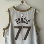 Load image into Gallery viewer, Dallas Mavericks Luka Doncic Nike jersey - XL
