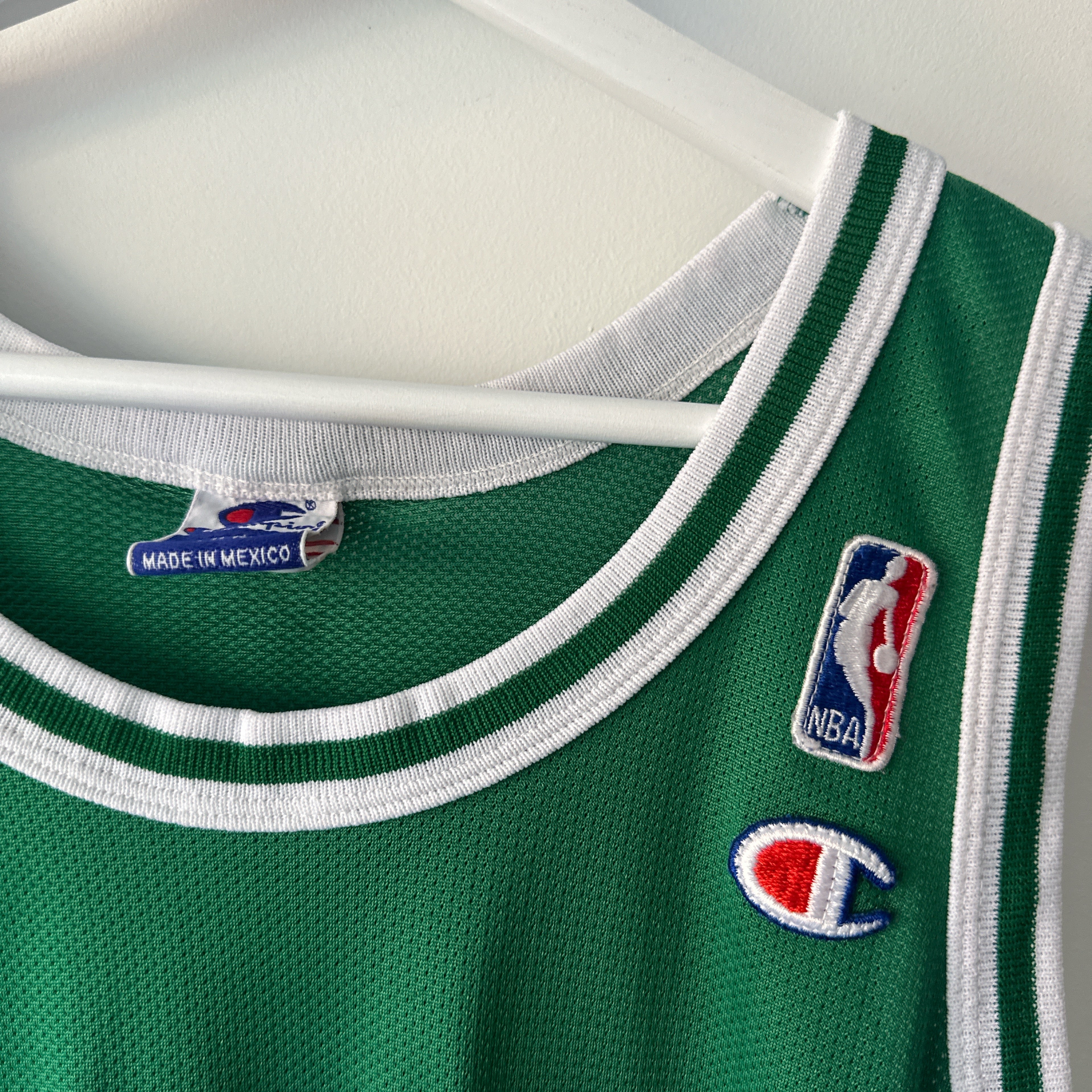 Boston Celtics Antoine Walker Champion jersey - Small
