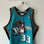Load image into Gallery viewer, Detroit Pistons Grant Hill Mitchell &amp; Ness jersey - XL

