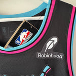 Görseli Galeri görüntüleyiciye yükleyin, Miami Heat Tyler Herro Nike jersey - XL
