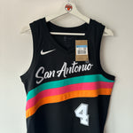 Load image into Gallery viewer, San Antonio Spurs De’Aaron Fox Nike jersey - Medium
