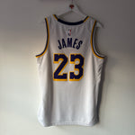 Carregar imagem no visualizador da galeria, Los Angeles Lakers Lebron James Nike jersey - Large
