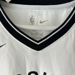 Load image into Gallery viewer, Brooklyn Nets Nike Youth jersey - Youth Large
