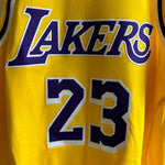 Carregar imagem no visualizador da galeria, Los Angeles Lakers Lebron James Nike authentic jersey - Small
