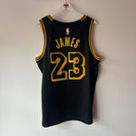 Carregar imagem no visualizador da galeria, Los Angeles Lakers Lebron James Nike jersey - Large
