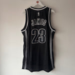 Afbeelding in Gallery-weergave laden, Cleveland Cavaliers Lebron James Reebok jersey - Large
