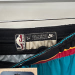 Load image into Gallery viewer, Detroit Pistons Nike shorts - Medium
