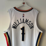 Lade das Bild in den Galerie-Viewer, New Orleans Pelicans Zion Williamson Nike jersey - XL
