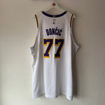 Carregar imagem no visualizador da galeria, Los Angeles Lakers Luka Doncic Nike authentic jersey - XXL

