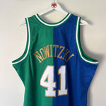 Φόρτωση εικόνας στο εργαλείο προβολής Συλλογής, Dallas Mavericks Dirk Nowitzki Mitchell &amp; Ness jersey - XL
