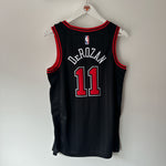 Charger l&#39;image dans la galerie, Chicago Bulls Demar Derozan Jordan jersey - Small
