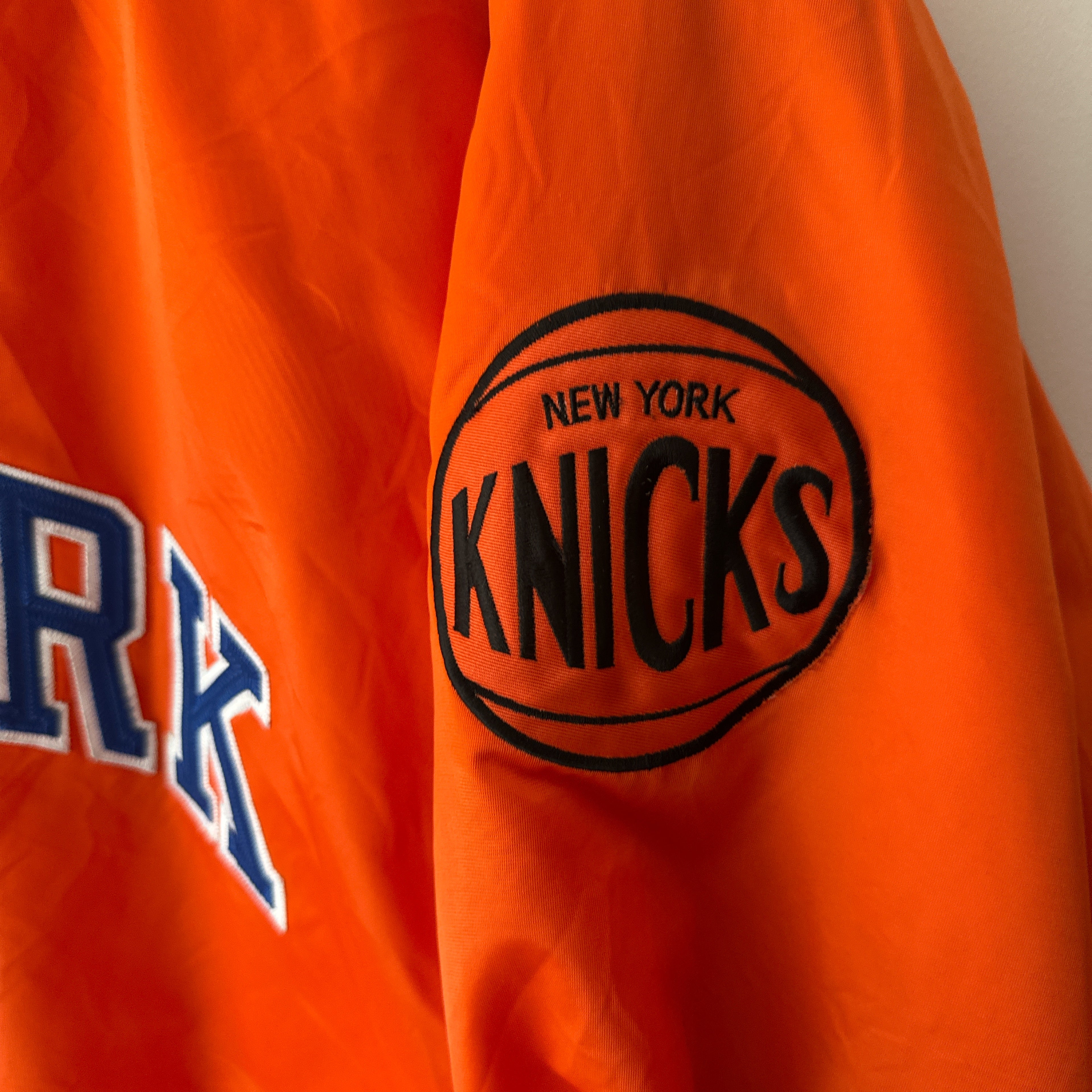 New York Knicks Majestic Varsity  jacket - XL
