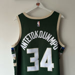 Load image into Gallery viewer, Milwaukee Bucks Giannis Antetokounmpo Nike jersey - Large
