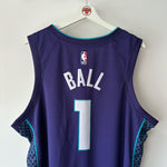 Charger l'image dans la galerie, Charlotte Hornets Lamelo Ball Jordan jersey - XL
