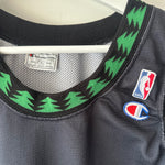 Load image into Gallery viewer, Minnesota Timberwolves Kevin Garnett Champion jersey - XL (Fits Large)
