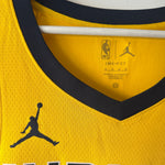 Lade das Bild in den Galerie-Viewer, Indiana Pacers Tyrese Haliburton Jordan jersey - Medium
