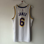 Load image into Gallery viewer, Los Angeles Lakers Lebron James Nike jersey - Large
