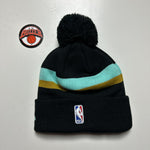 Load image into Gallery viewer, Charlotte Hornets New Era beanie
