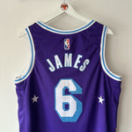 Load image into Gallery viewer, Los Angeles Lakers Lebron James Nike jersey - Large

