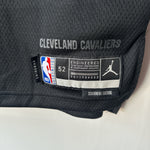 Ladda upp bild till gallerivisning, Cleveland Cavaliers Donovan Mitchell Jordan jersey - XL
