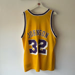 Görseli Galeri görüntüleyiciye yükleyin, Los Angeles Lakers Earvin Magic Johnson Champion jersey - Medium

