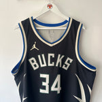 Carregar imagem no visualizador da galeria, Milwaukee Bucks Giannis Antetokounmpo Jordan jersey - XL
