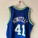 Load image into Gallery viewer, Dallas Mavericks Dirk Nowitzki Mitchell &amp; Ness jersey - XL
