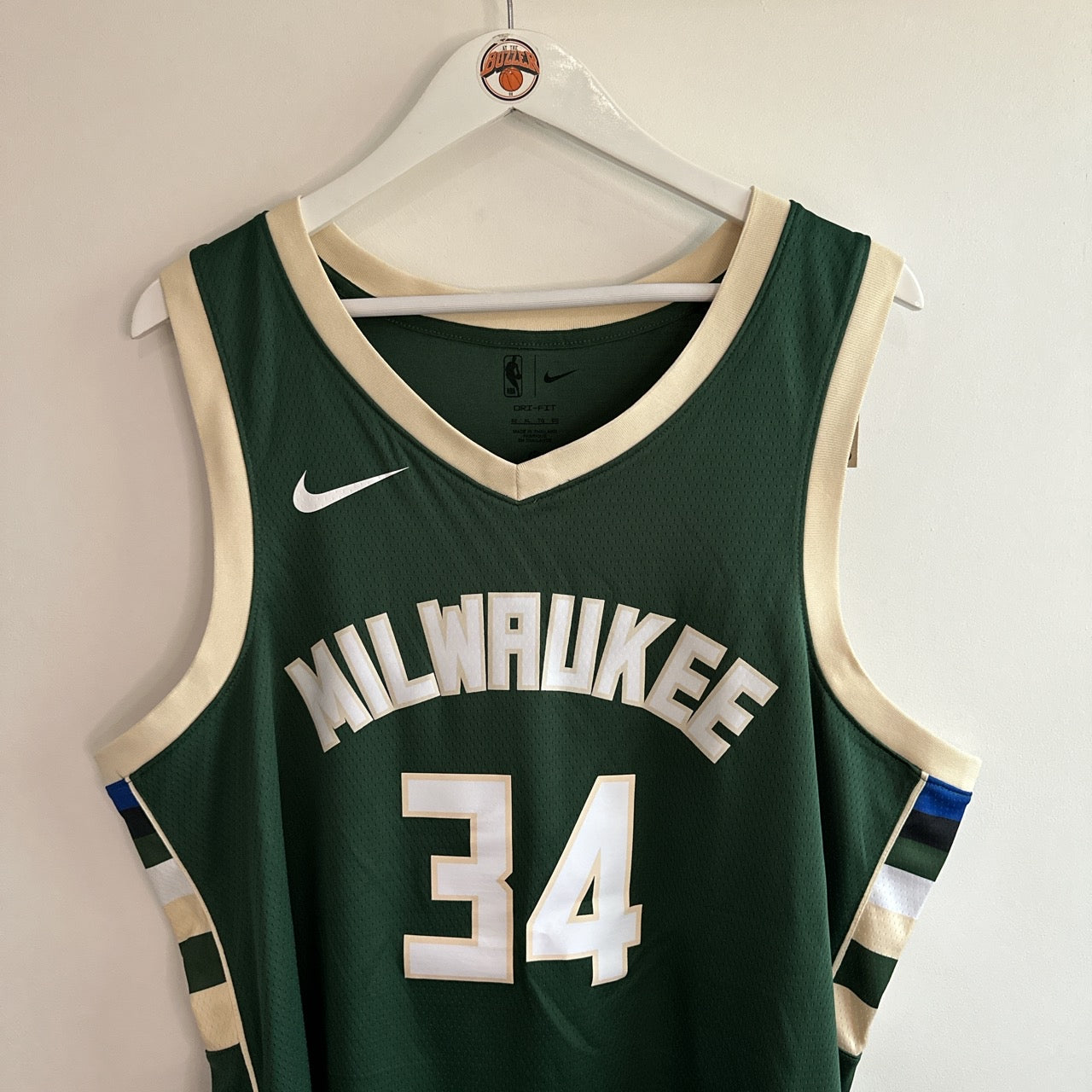 Milwaukee Bucks Giannis Antetokounmpo Nike swingman  jersey - XL