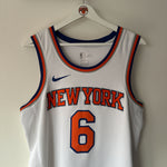 Load image into Gallery viewer, New York Knicks Kristapz Porzingis Nike jersey - Medium

