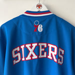 Charger l'image dans la galerie, Philadelphia 76ers Champion shooting shirt  - Medium (Fits Large)
