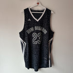 Carregar imagem no visualizador da galeria, New Orleans Pelicans Anthony Davis Adidas jersey - Large
