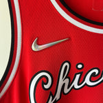 Afbeelding in Gallery-weergave laden, Chicago Bulls Zach Lavine Nike jersey - XL
