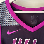 Cargar imagen en el visor de la galería, Minnesota Timberwolves Jimmy Butler Nike jersey - XL
