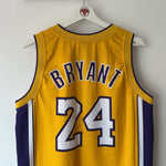 Load image into Gallery viewer, Los Angeles Lakers Kobe Bryant Champion jersey - Medium
