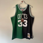 Carregar imagem no visualizador da galeria, Boston Celtics Larry Bird Mitchell &amp; Ness jersey - Large
