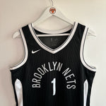 Carregar imagem no visualizador da galeria, Brooklyn Nets D’Angelo Russell Nike swingman  jersey - Small
