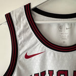 Afbeelding in Gallery-weergave laden, Chicago Bulls Demar Derozan Nike jersey - XL
