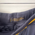 Lade das Bild in den Galerie-Viewer, Golden State Warriors Nike shorts - Large

