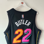 Carregar imagem no visualizador da galeria, Miami Heat Jimmy Butler Nike jersey - XL
