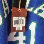 Load image into Gallery viewer, Dallas Mavericks Dirk Nowitzki Mitchell &amp; Ness jersey - XL
