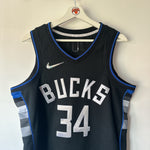 Charger l'image dans la galerie, Milwaukee Bucks Giannis Antetokounmpo Nike jersey - Medium
