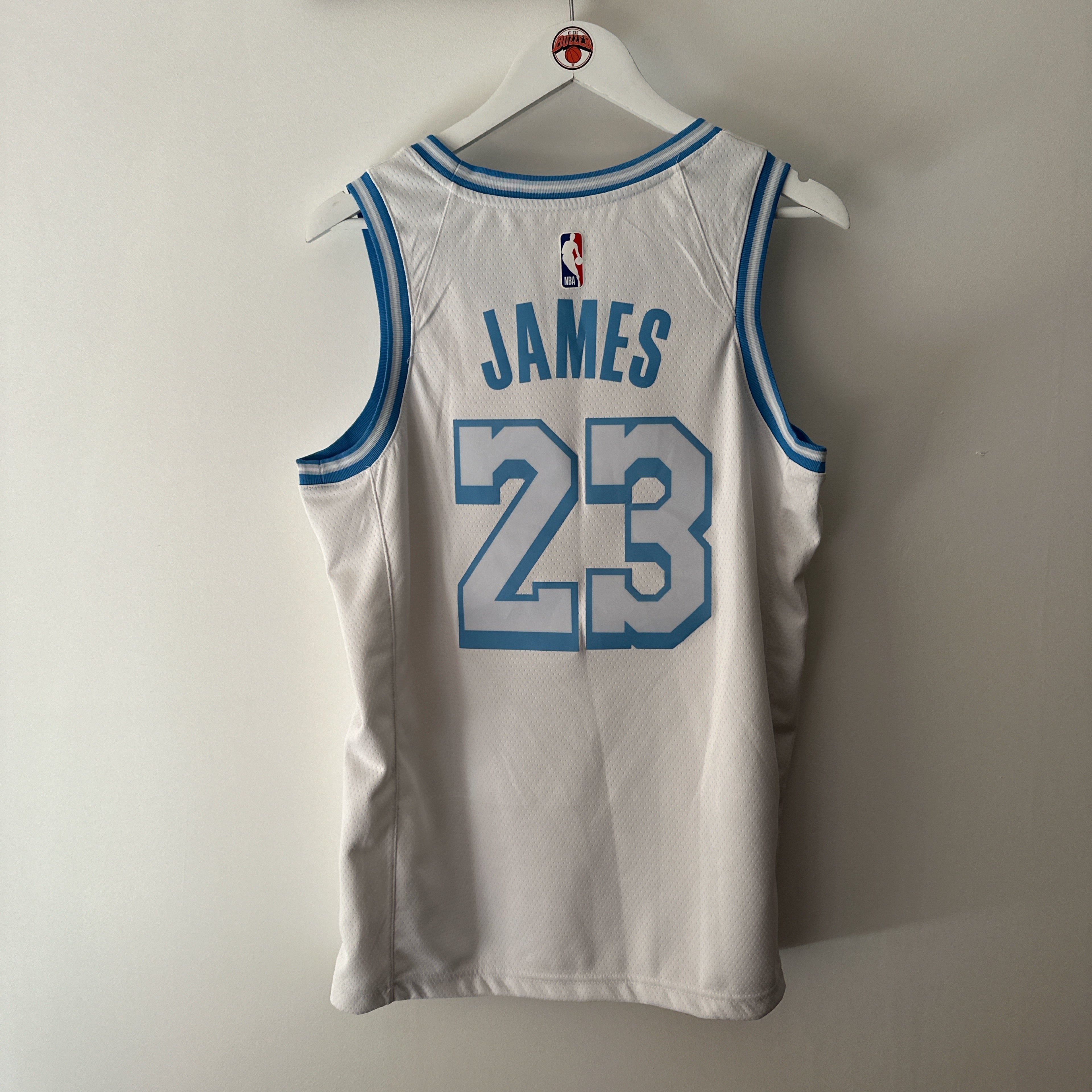 Los Angeles Lakers Lebron James Nike jersey - Medium