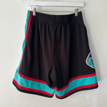 Afbeelding in Gallery-weergave laden, Vancouver Grizzlies Micthell &amp; Ness shorts - Large

