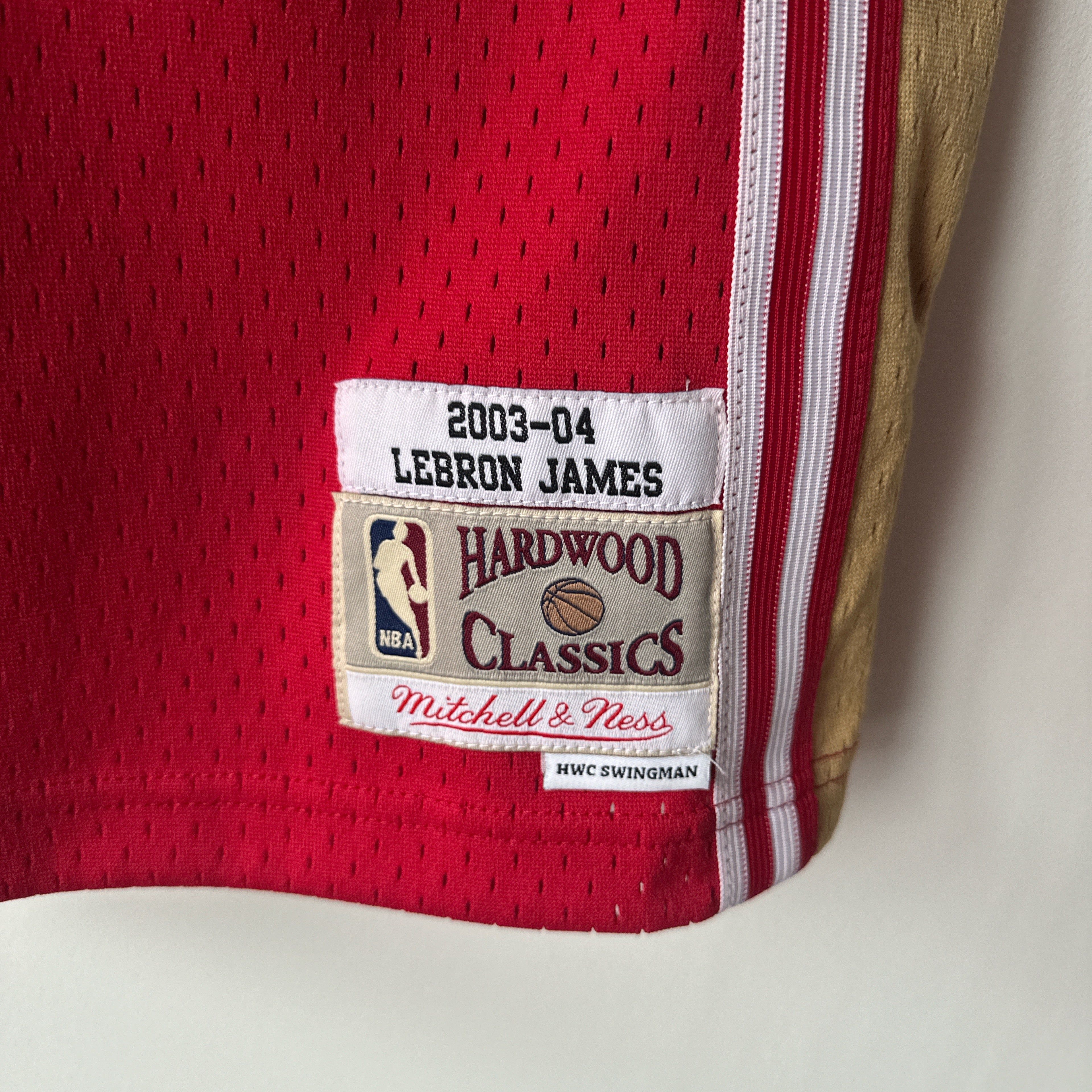 Cleveland Cavaliers Lebron James Mitchell & Ness jersey - Large