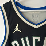 Charger l'image dans la galerie, Milwaukee Bucks Giannis Antetokounmpo Jordan jersey - XL
