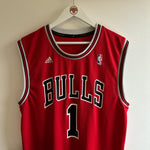 Cargar imagen en el visor de la galería, Chicago Bulls Derrick Rose Adidas jersey - Small
