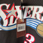 Load image into Gallery viewer, Philadelphia 76ers Allen Iverson Mitchell &amp; Ness jersey - Large
