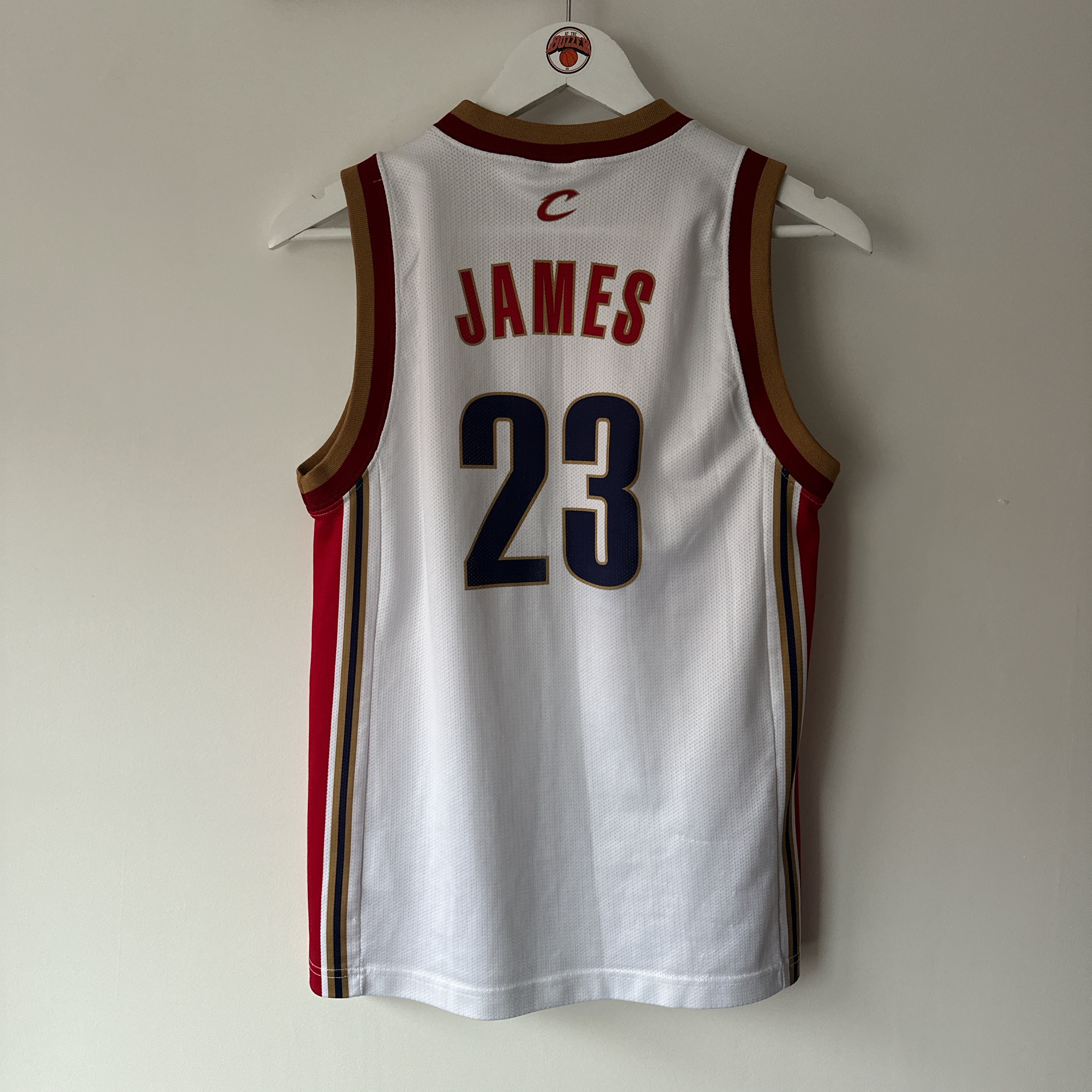 Cleveland Cavaliers LeBron James Champion jersey - Youth large